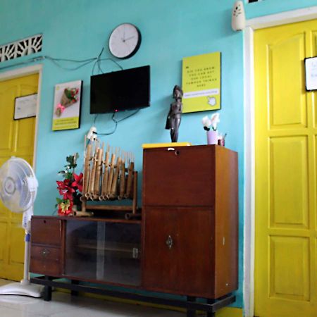 Rumah Teman Backpacker เซอมารัง ภายนอก รูปภาพ